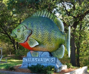 Sunny statue; Onalaska, WI